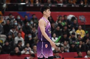 九游体育互动-媒体人：陈国豪接近以超级B类合同加盟广东